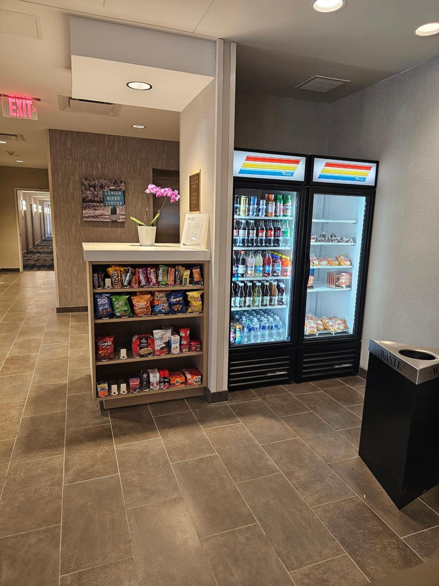 Home2 Suites By Hilton Allentown Bethlehem Airport Bagian luar foto
