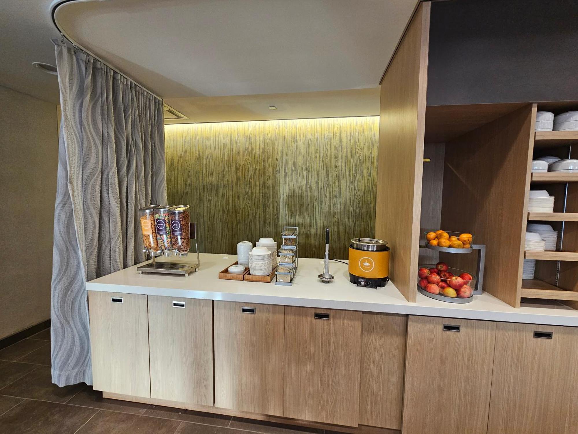 Home2 Suites By Hilton Allentown Bethlehem Airport Bagian luar foto