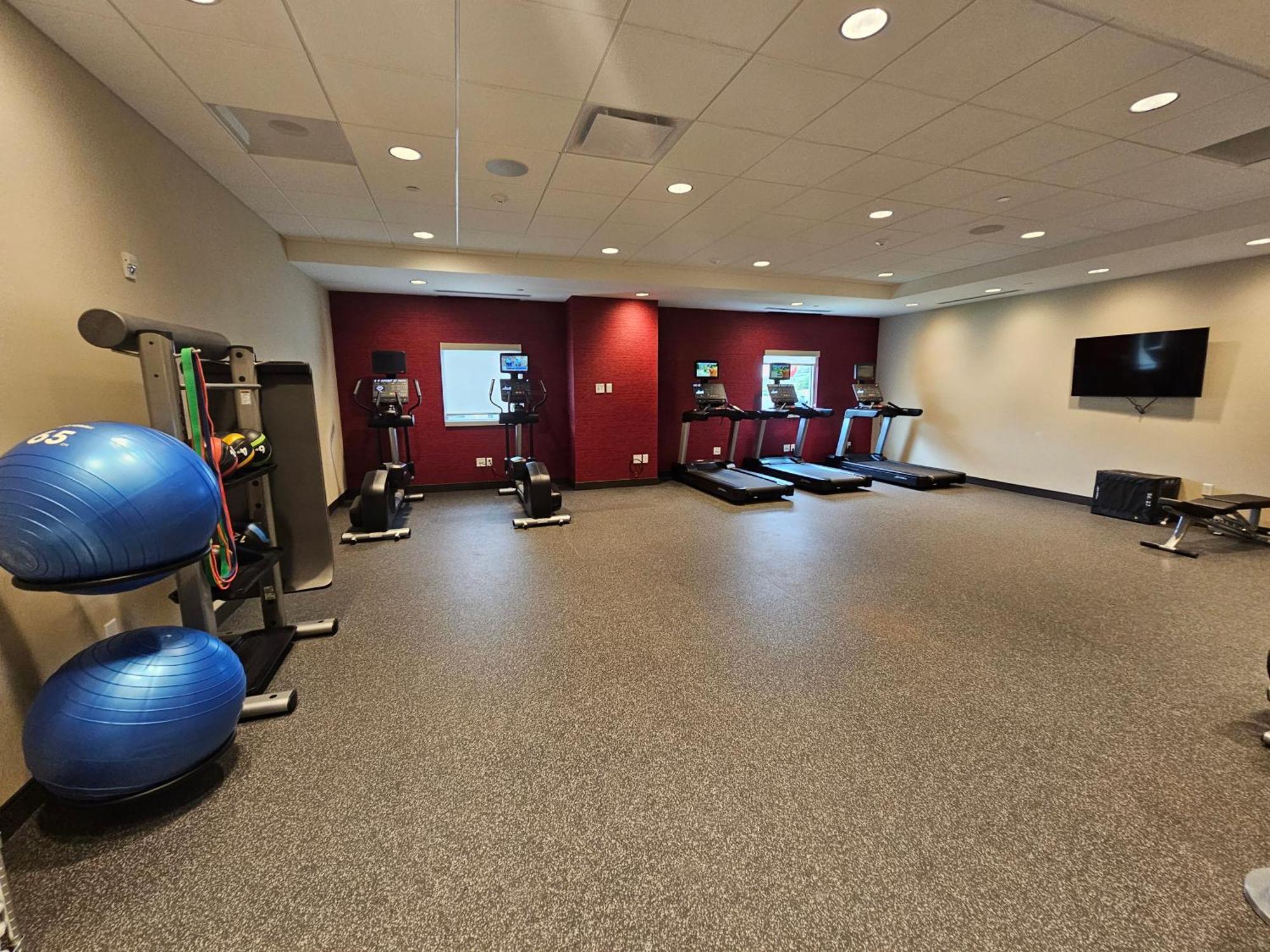 Home2 Suites By Hilton Allentown Bethlehem Airport Bagian luar foto