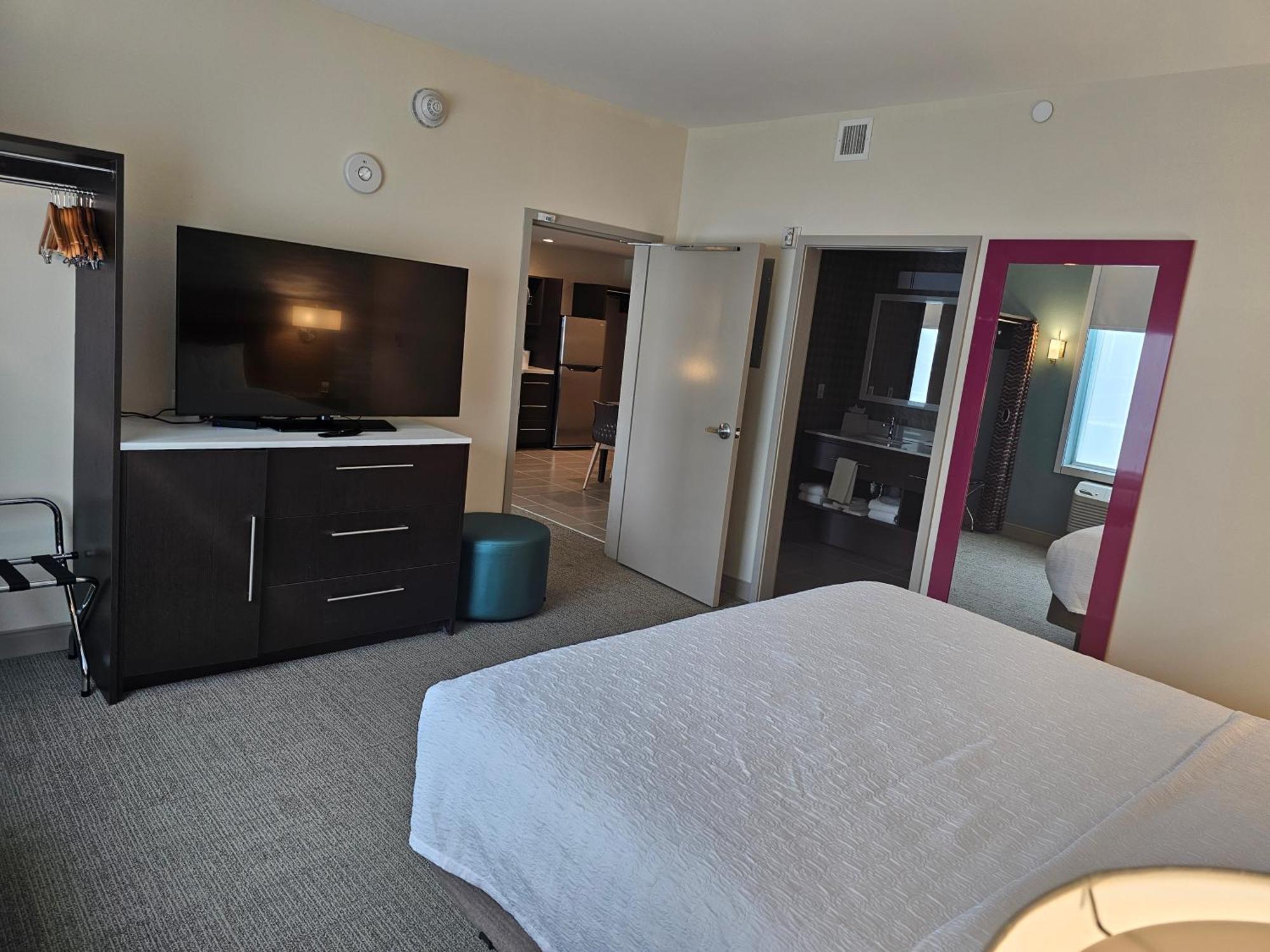 Home2 Suites By Hilton Allentown Bethlehem Airport Bagian luar foto